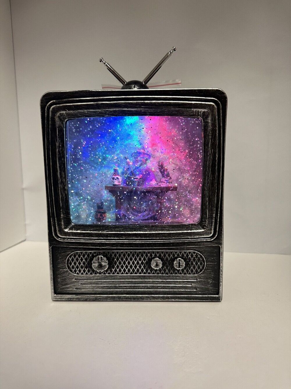 Witch TV Glitter Globe Halloween Decor Cracker Barrel Exclusive 2023 NEW in box!